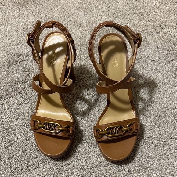Michael Kors Tan Heeled Sandals with Gold Accent - Picture 2 of 7